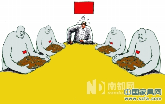 邱德厚一一回應質疑。